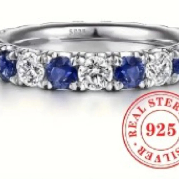 925 Sterling Silver Classic Eternity Ring w/ Inlaid Blue White Zirconia Size 7 - Picture 2 of 6